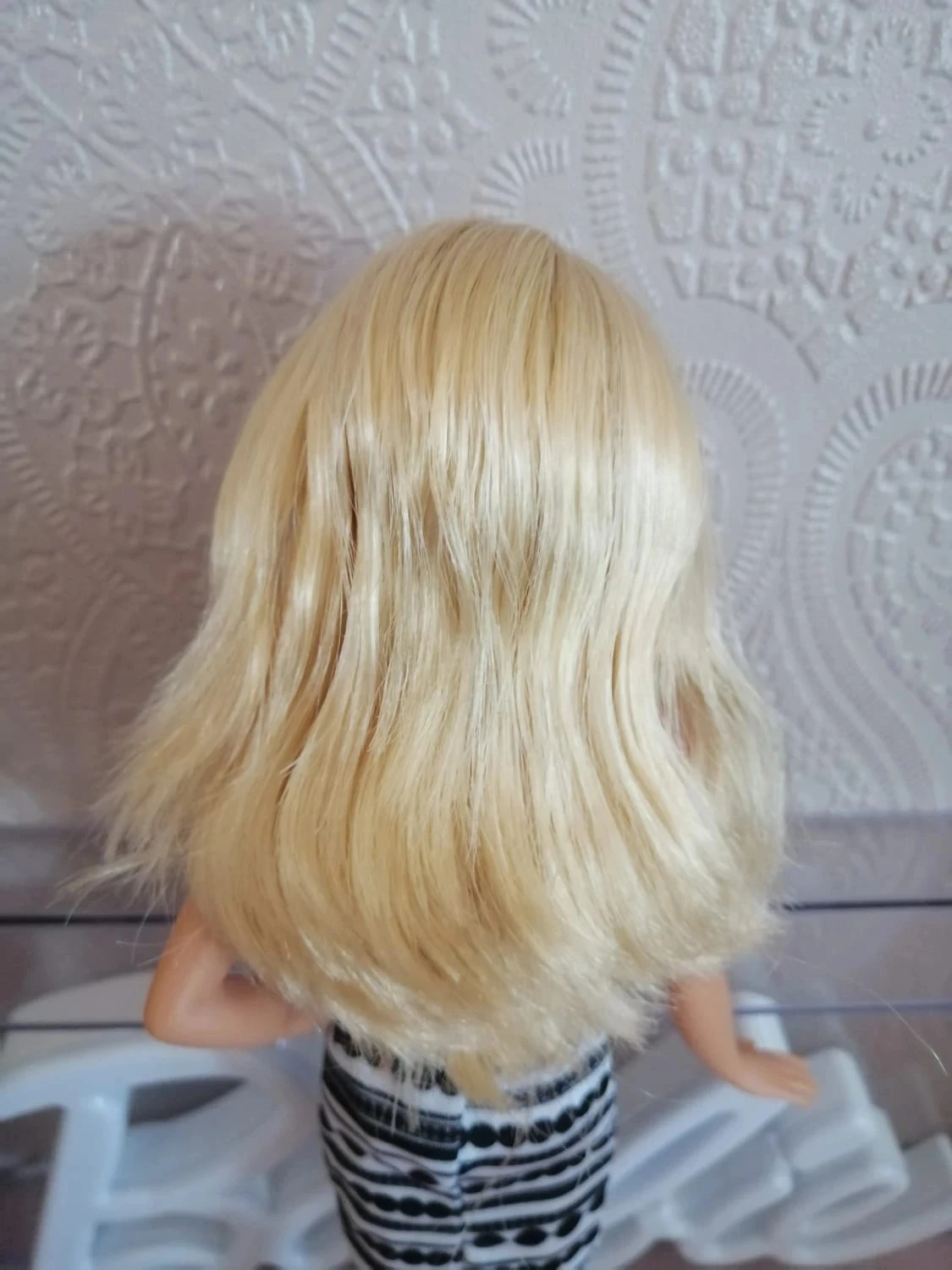 Pretty Barbie in her elegant outfit – photo 4